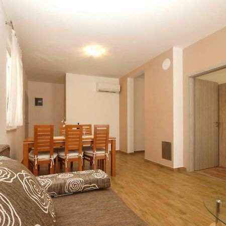 4 Stars Apartments-Pikula Fažana Exteriér fotografie