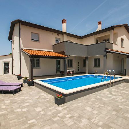 4 Stars Apartments-Pikula Fažana Exteriér fotografie