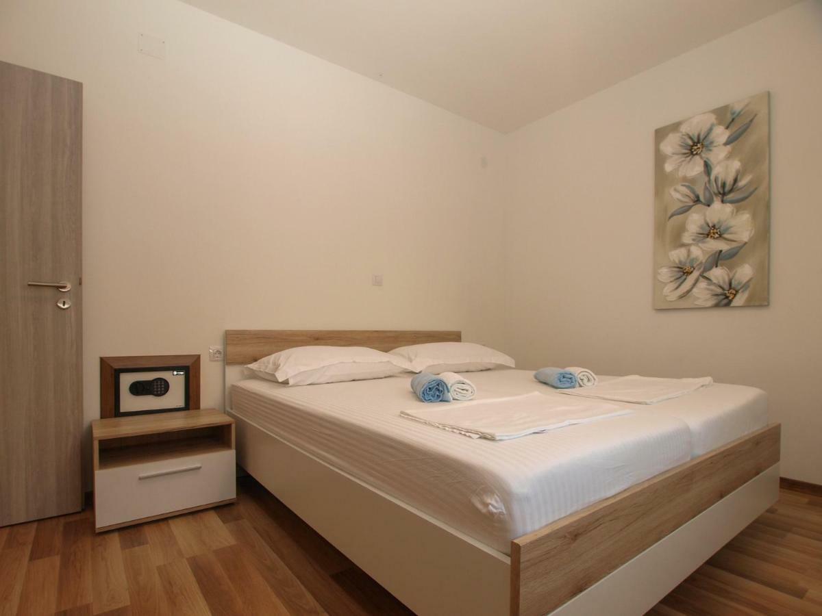 4 Stars Apartments-Pikula Fažana Exteriér fotografie