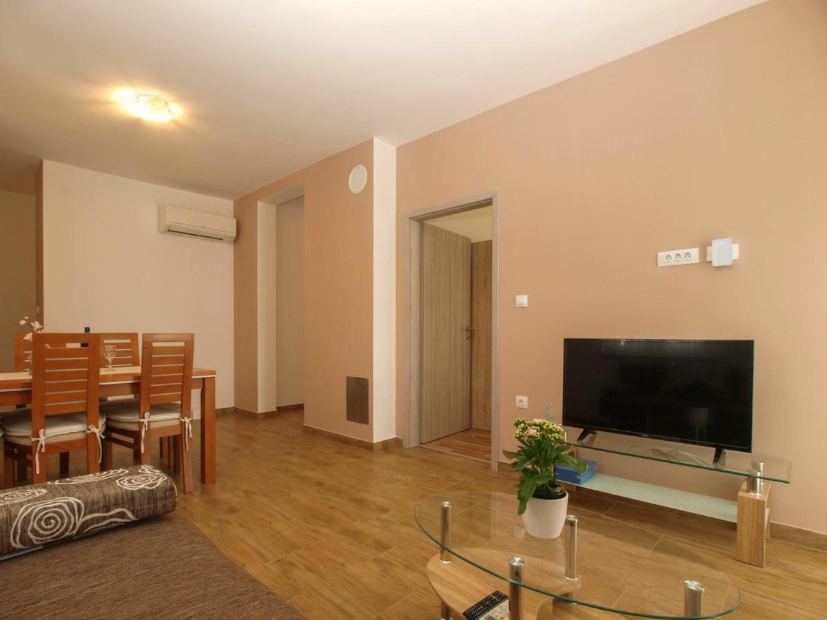4 Stars Apartments-Pikula Fažana Exteriér fotografie