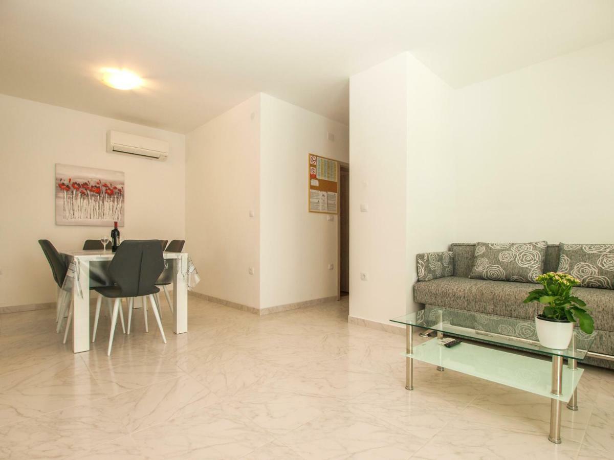 4 Stars Apartments-Pikula Fažana Exteriér fotografie