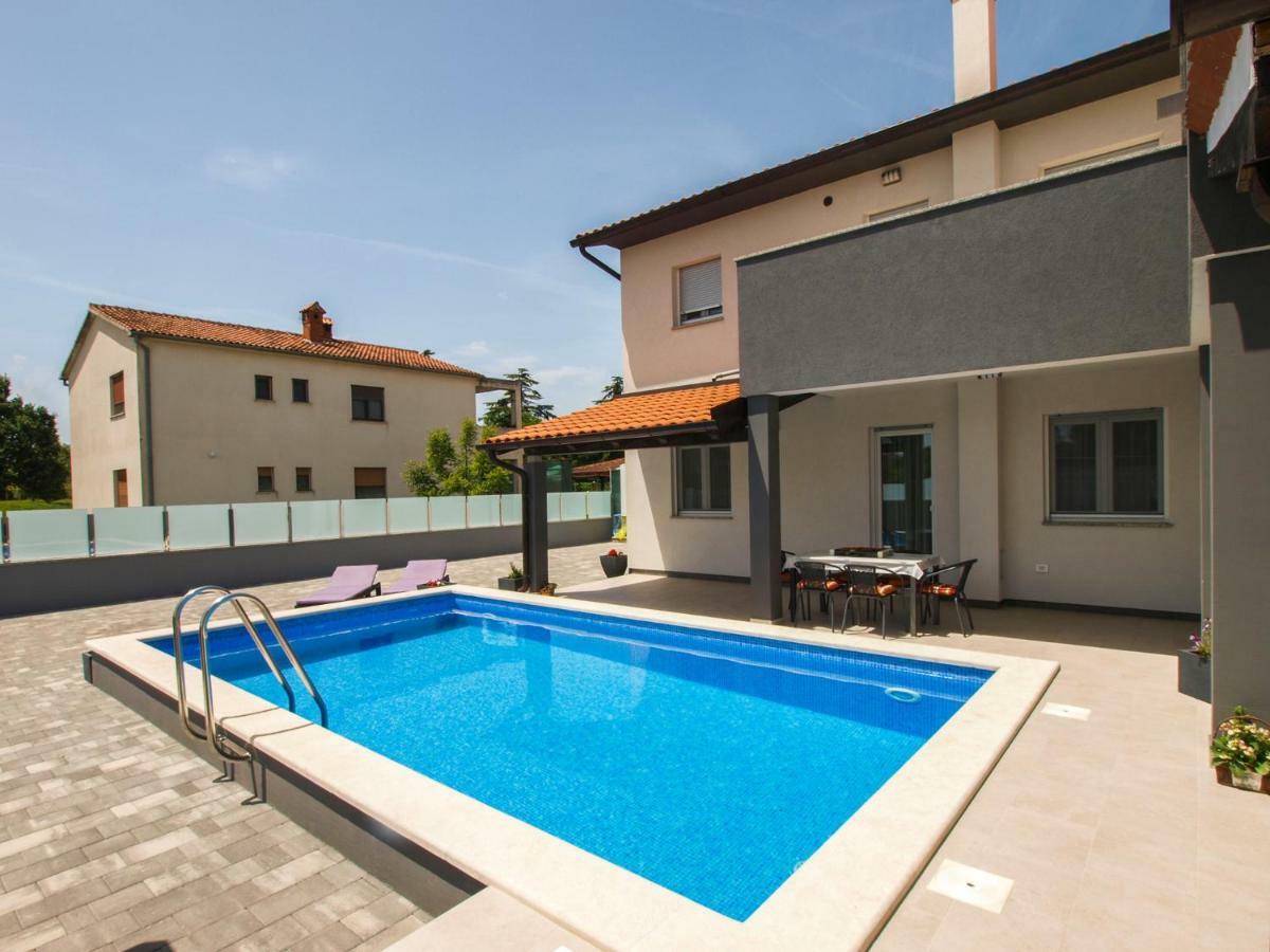 4 Stars Apartments-Pikula Fažana Exteriér fotografie