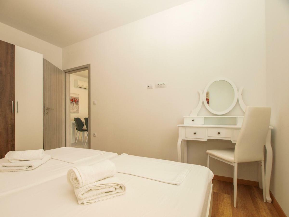 4 Stars Apartments-Pikula Fažana Exteriér fotografie