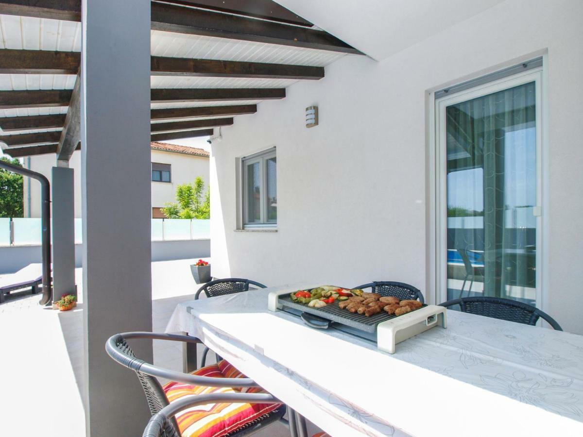 4 Stars Apartments-Pikula Fažana Exteriér fotografie