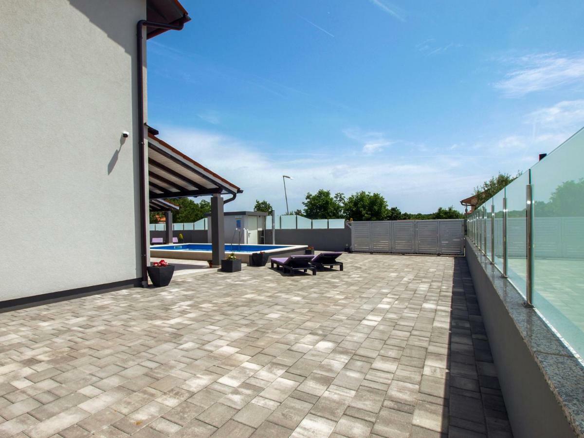 4 Stars Apartments-Pikula Fažana Exteriér fotografie