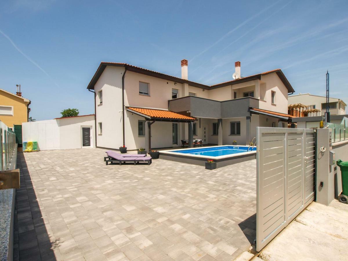 4 Stars Apartments-Pikula Fažana Exteriér fotografie