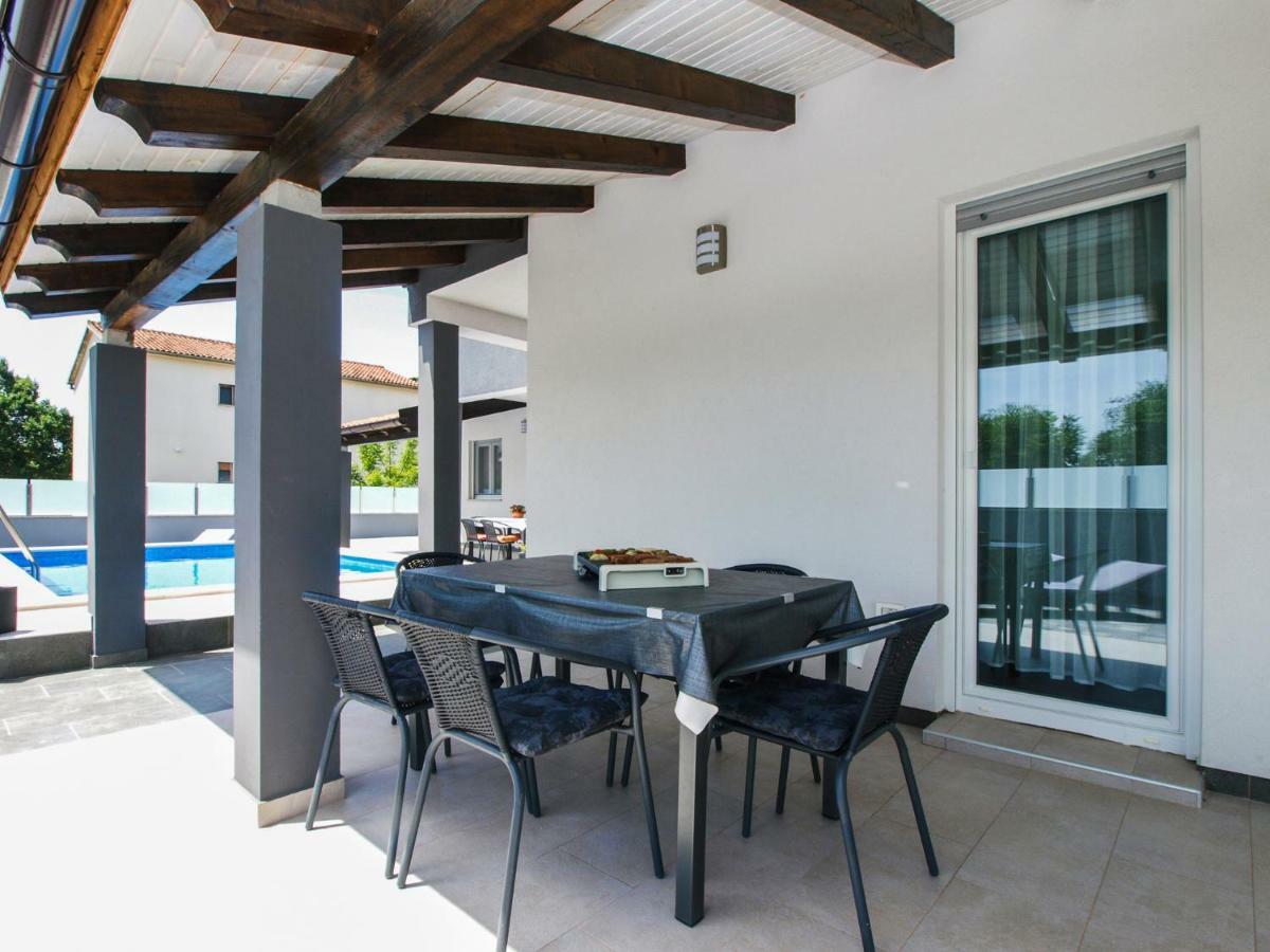 4 Stars Apartments-Pikula Fažana Exteriér fotografie